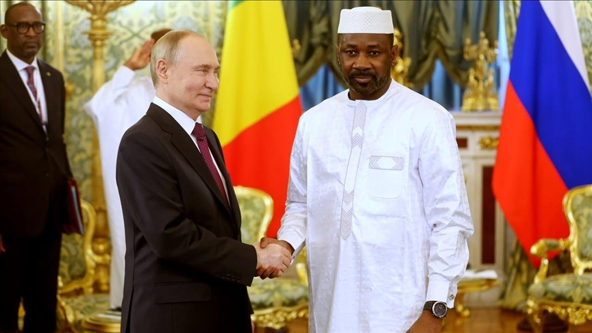 La Russie et le Mali signent trois accords de coopération