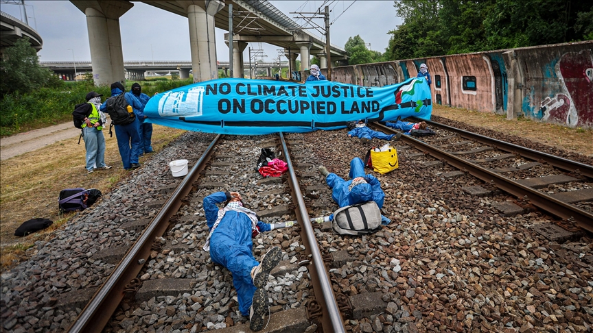 Holandë, protestë në Roterdam kundër mbështetjes logjistike të portit për NATO-n
