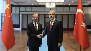 Turkish foreign minister discusses regional developments with Chinese counterpart