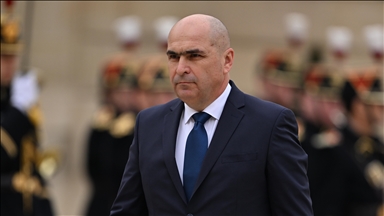Romania's new government wins parliamentary confidence vote