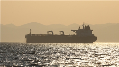 Çanakkale Boğazı'nda ham petrol tankerinde makine arızası meydana geldi