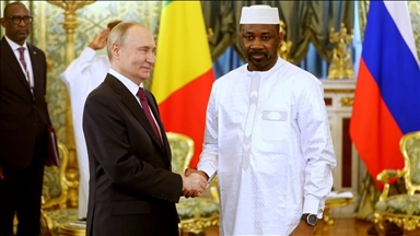 La Russie et le Mali signent trois accords de coopération