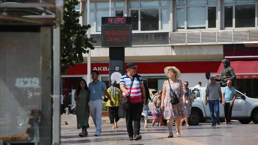 ı'da termometreler 41 dereceyi gösterdi