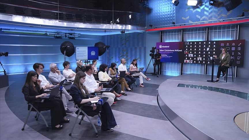 AA Akademi tarafından "Haber Çözümleme Atölyesi" düzenlendi