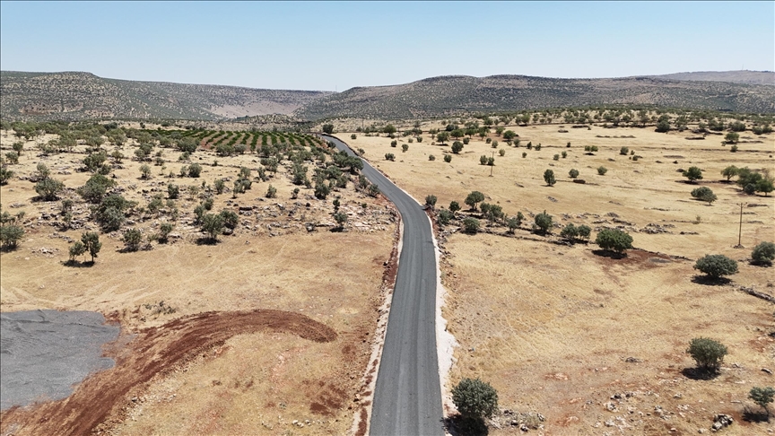 Şaredariya Bajarê Mezin a Mêrdînê pirsgirêka rêya gundewar a nêzî 20 salan çareser kir