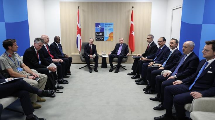 ستارمر يشكر أردوغان لدعمه أوكرانيا ومحادثات السلام مع روسيا