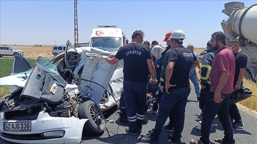 Li Mêrdînê otomobîl û mîksera betonê li hev qelibîn, 2 kes mirin kesek birîndar bû