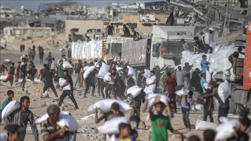 Kamionët me ndihma të OKB-së hyjnë në Gaza