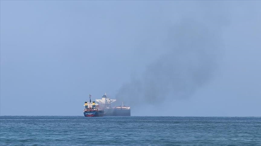غرق سفينة تحمل 3 آلاف سيارة قبالة سواحل ألاسكا الأمريكية