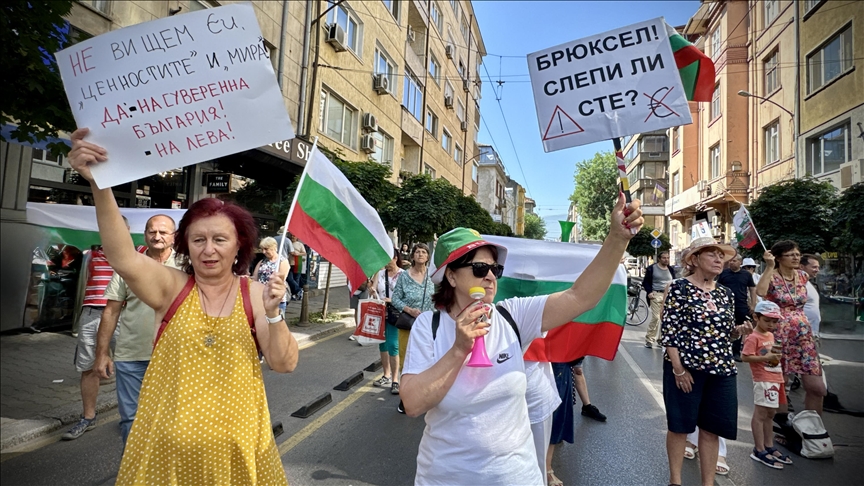Bullgari, protestë në Sofje për shkak të kalimit nga monedha vendase në euro