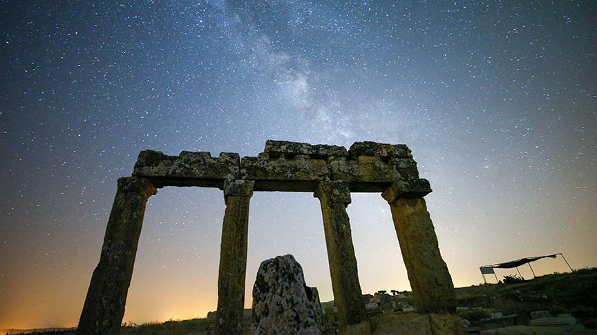 تركيا.. الآثار تعانق النجوم في مدينة بلاوندس التاريخية