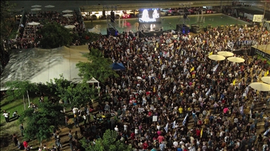 Qindra njerëz në protestë në Tel Aviv, kërkojnë përfundimin e luftës në Gaza