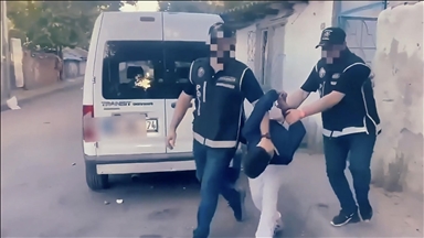 İٲԲܱ'da bir iş yerinin kurşunlanmasıyla ilgili 3 şüpheli yakalandı
