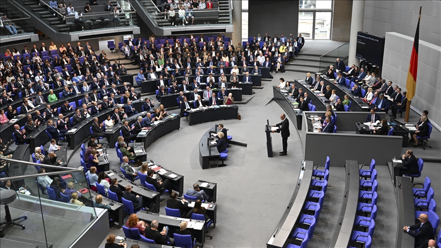 German parliament extends UNIFIL and KFOR military missions