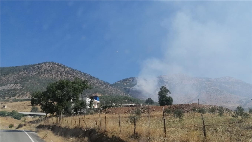 Kahramanmaraş'ta çıkan orman yangınına müdahale ediliyor