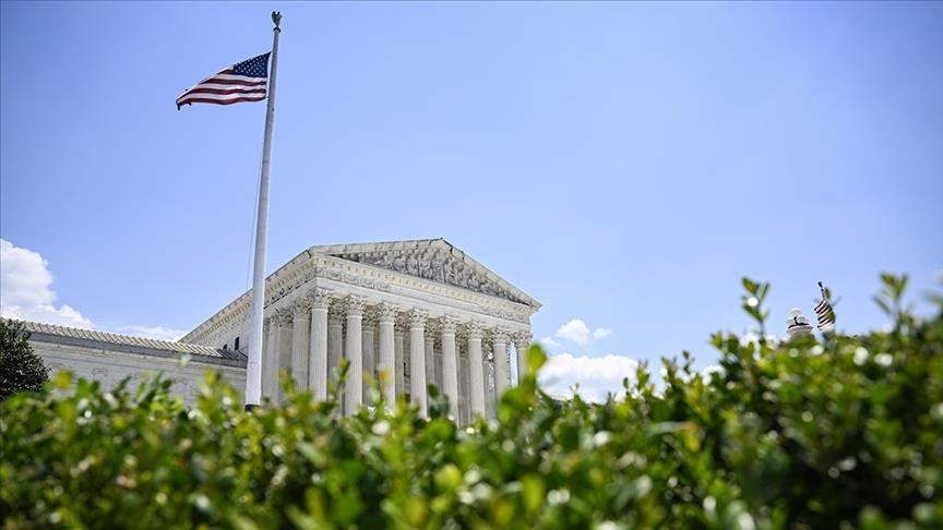 Верховный суд США ограничил полномочия судей блокировать указы Трампа о гражданстве