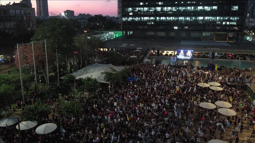 La police israélienne réprime des manifestations à Tel-Aviv qui réclamaient un échange de prisonniers