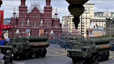 La Pologne estime que la course aux armements pourrait entraîner la chute de Vladimir Poutine