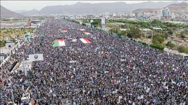 عشرات الآلاف يتظاهرون في اليمن وموريتانيا تضامنا مع غزة