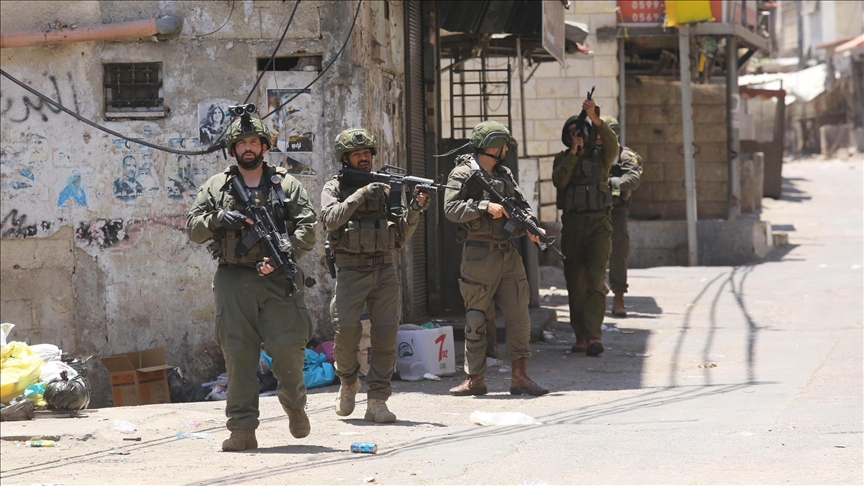الجيش الإسرائيلي يصيب 4 فلسطينيين بالضفة
