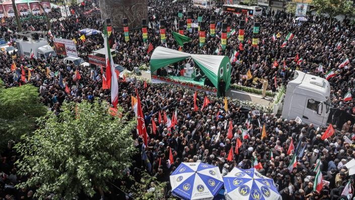 مراسم تشییع پیکر محمد باقری و 59 قربانی دیگر حملات اسرائیل در تهران برگزار شد
