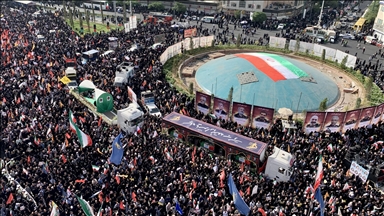 إيران.. مراسم تشييع جماعي لـ60 شخصا قُتلوا جراء عدوان إسرائيل