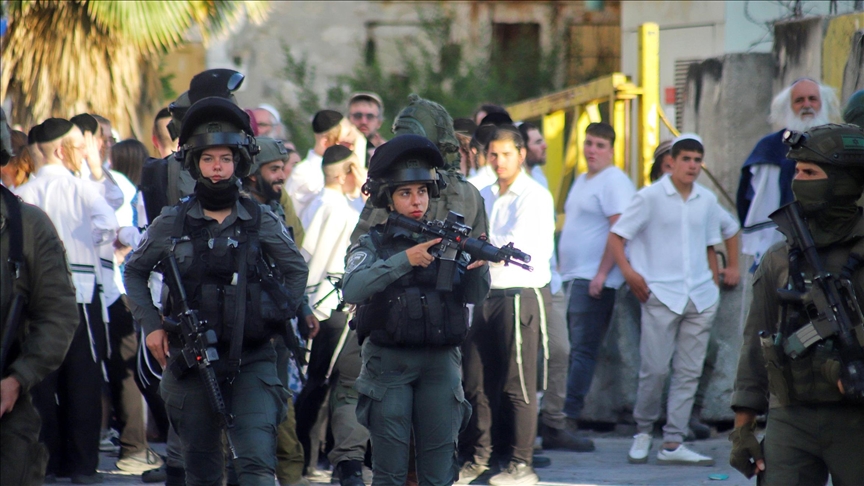 6 Israeli settlers detained after attacking soldiers in West Bank