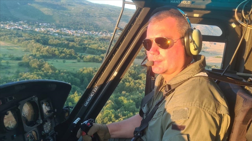 Heroji u uniformi: Piloti OS BiH spasili povrijeđenu osobu, potom gasili požar