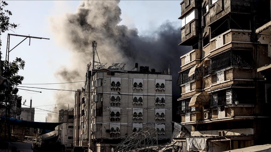 حكومة غزة: إسرائيل دمرت 19 منزلا فوق رؤوس ساكنيها الأحد