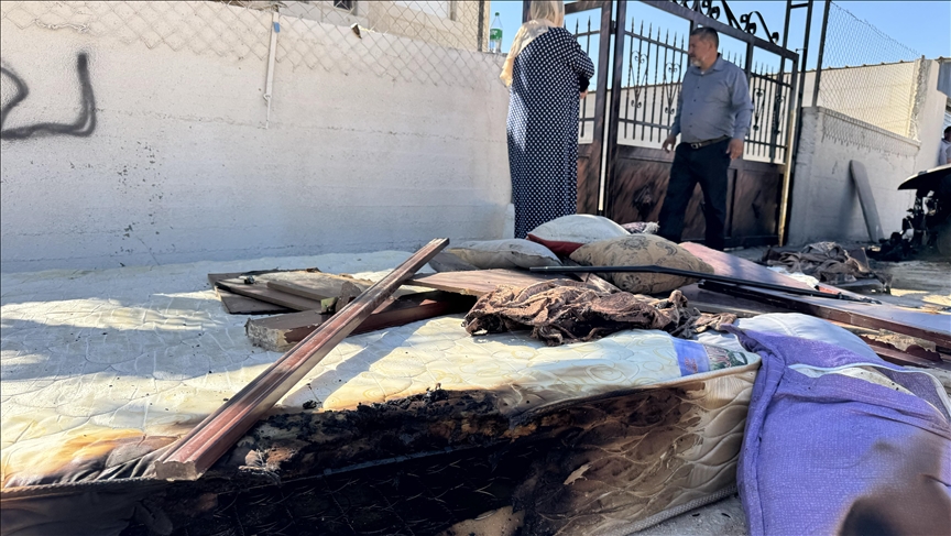3 Palestinians injured by Israeli fire as illegal settlers raid Bedouin community in West Bank