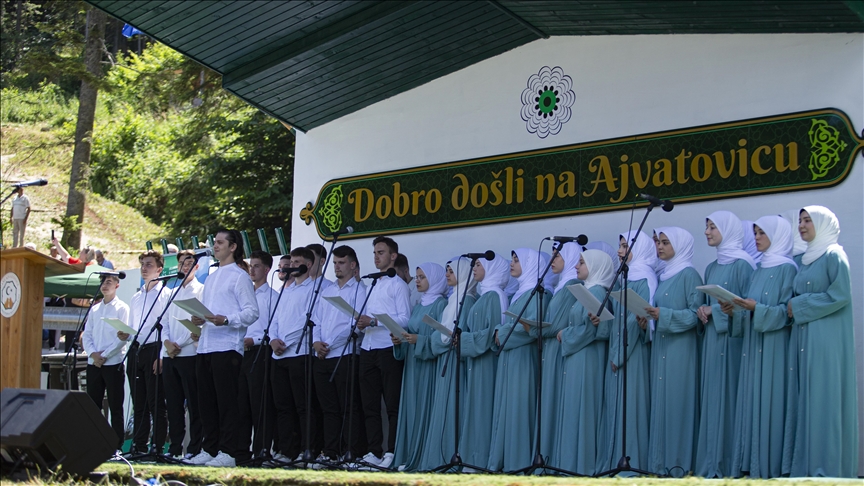 Centralna svečanost "515. dana Ajvatovice": Poziv na duhovnu obnovu muslimana
