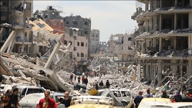 الطيران الحربي الإسرائيلي يدمر منازل فلسطينيين في جباليا 