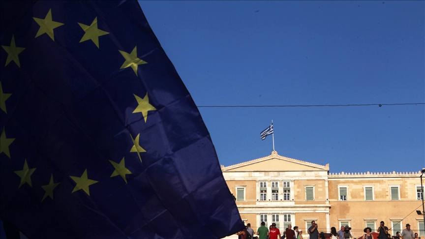 EU flag flying outside agricultural ministry