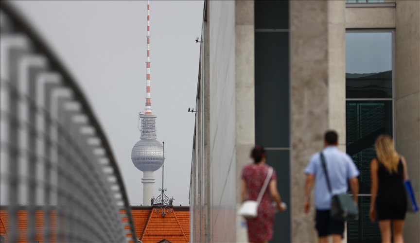 Heat wave grips Germany as temperatures approach 40°C