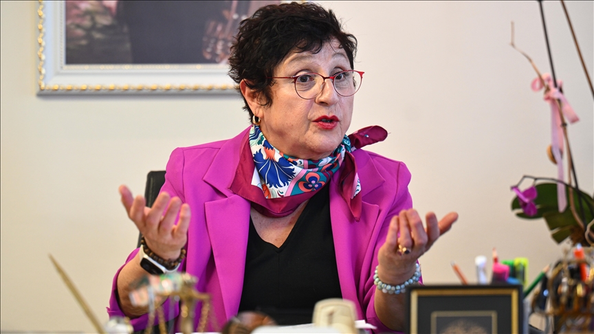 Uzmanlar yaz tatilinde öğrencilere dijital okuryazar olmayı öğrenmelerini tavsiye ediyor