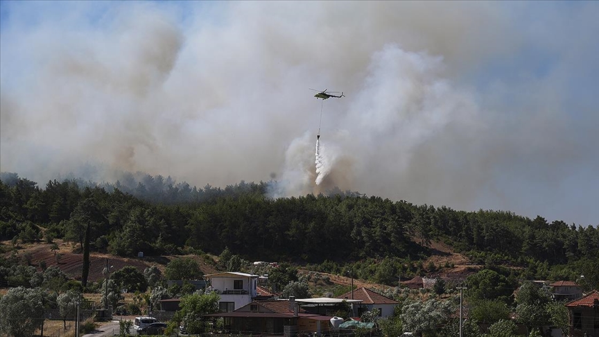 Bakan Yumaklı: Menderes ve Seferihisar'daki orman yangınlarının enerjisi düşürüldü