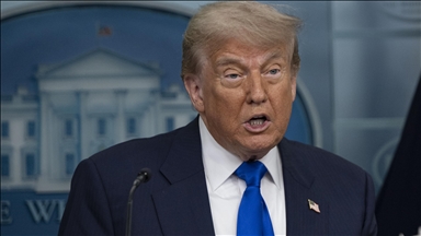 Trump nënshkruan urdhrin ekzekutiv për të hequr sanksionet ndaj Sirisë