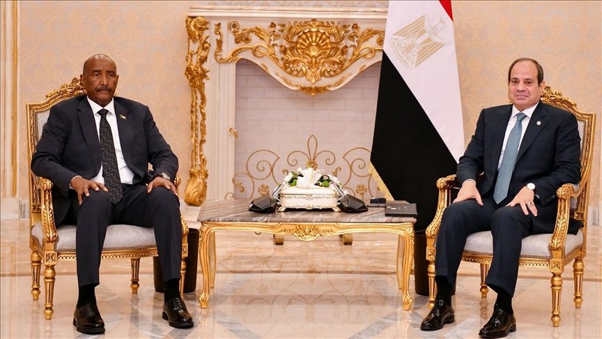 السيسي والبرهان يبحثان مستجدات أوضاع السودان وجهود استعادة الاستقرار