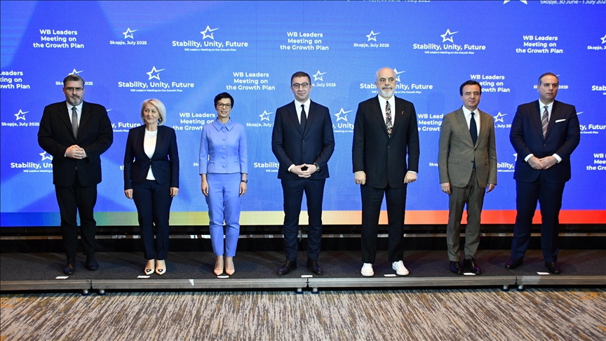 Kos liderima regiona: Iskoristite mogućnosti, EU posvećen proširenju