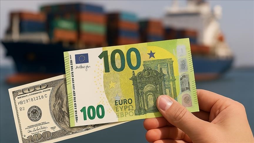 Euro at 4-year peak against US dollar as euro inflation hits ECB's target