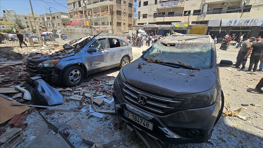İsrail’in Lübnan’ın güneyine düzenlediği İHA saldırısında 2 sivil yaralandı