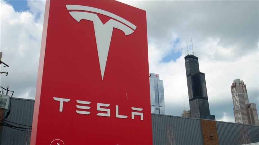 Tesla shares sink after Trump-Musk feud reignites