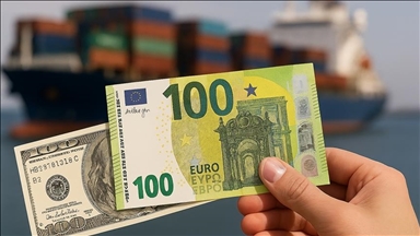 Euro at 4-year peak against US dollar as euro inflation hits ECB's target