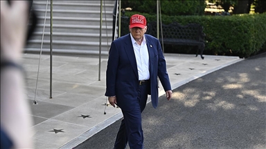 Trump, Florida’da düzensiz göçmenler için açılan yeni tutukevi "Timsah Alcatraz"ı gezdi