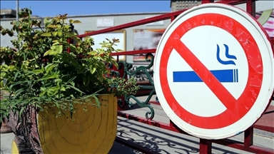 France : interdiction de fumer dans les espaces publics extérieurs pour protéger les enfants