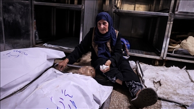 إبادة مستمرة.. مقتل 10 فلسطينيين بقصف إسرائيلي بغزة