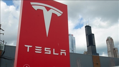 Tesla shares sink after Trump-Musk feud reignites