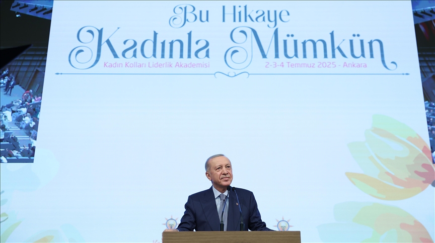 Erdogan a attribué une part majeure des succès de son parti aux femmes