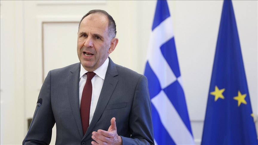 Greece stresses diplomacy for Middle East peace