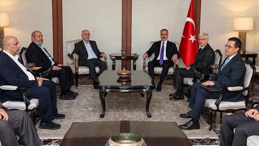 Bakan Fidan, Hamas heyetiyle görüşmede Gazze'deki soykırımın unutturulmasına izin verilmeyeceği vurguladı